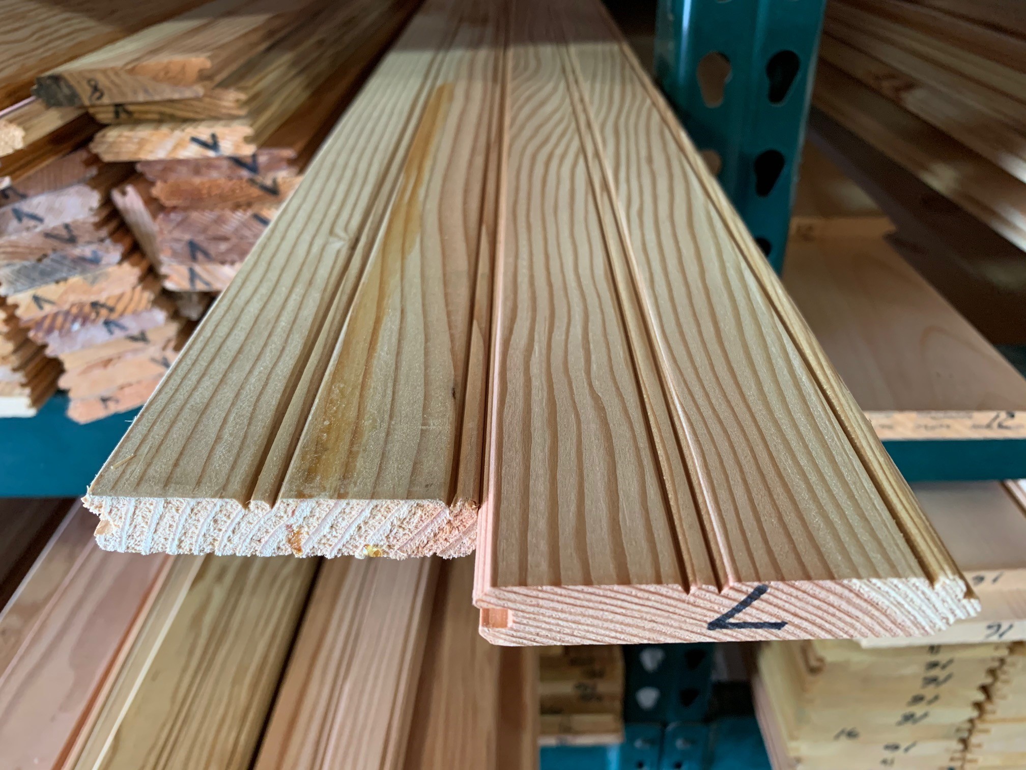 LF 5/8X4 BEADED FIR C&BTR