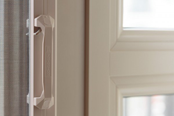 36X84 PHANTOM WHITE LH SCREEN